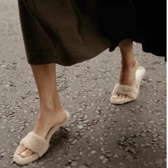 ZARA FAUX FUR HEELED SANDALS - Picture 1 of 5